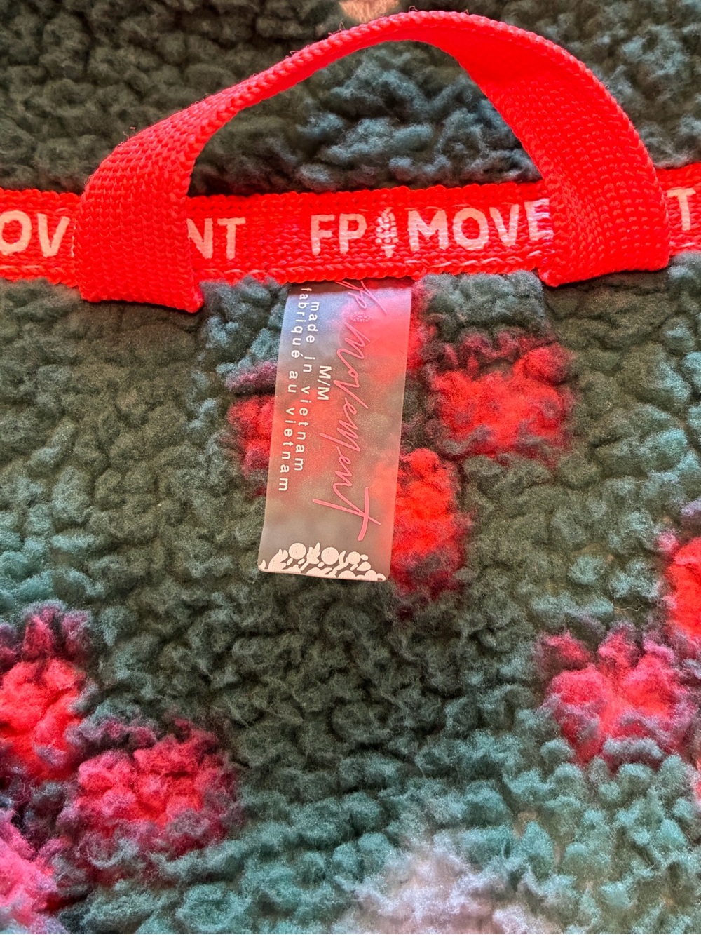 Women's FP Movement Mountain High Printed 1/2 Zip Fleece Pullover Size Medium - Picture 8 of 8